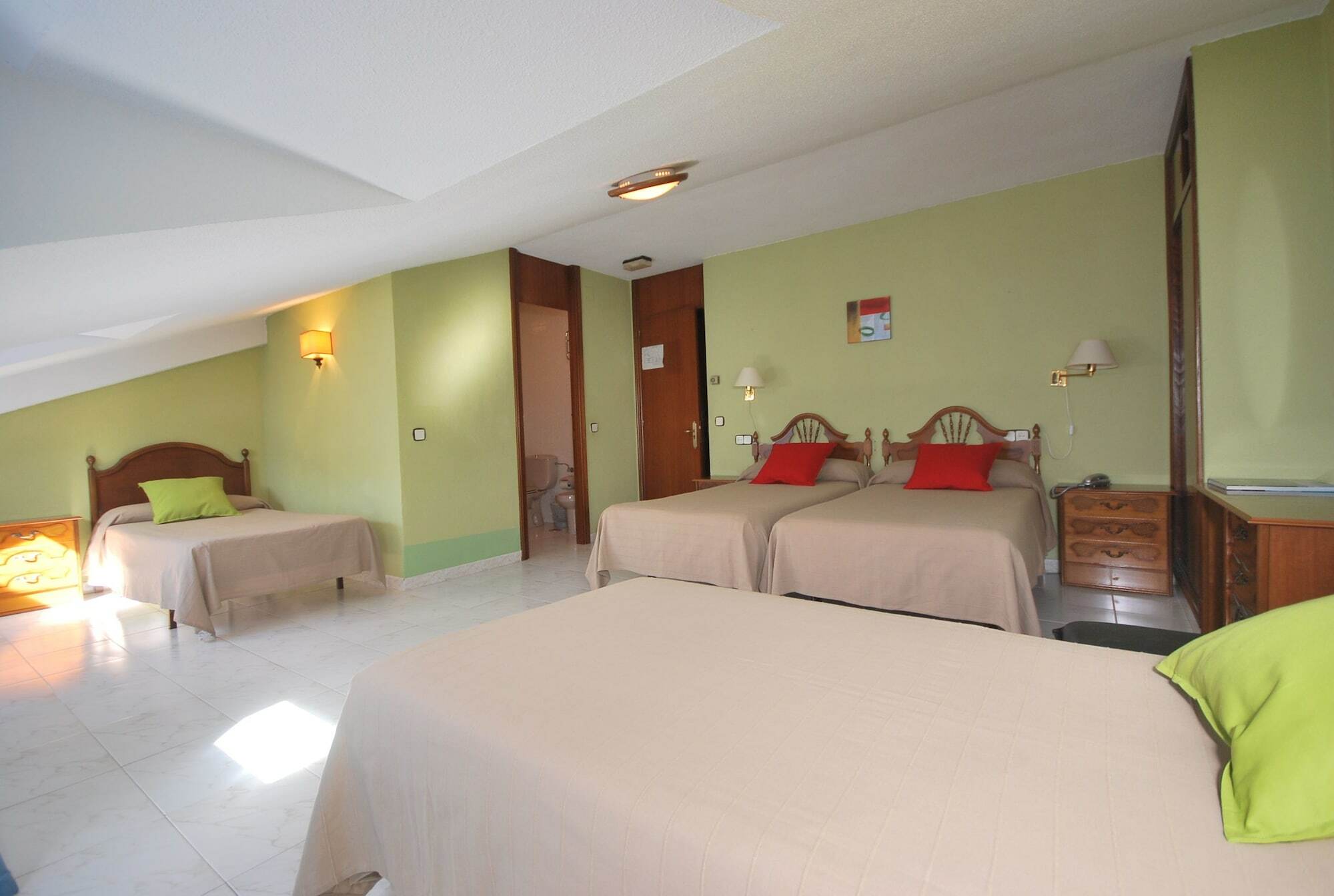 Hotel Principado De Europa Arenas De Cabrales Εξωτερικό φωτογραφία